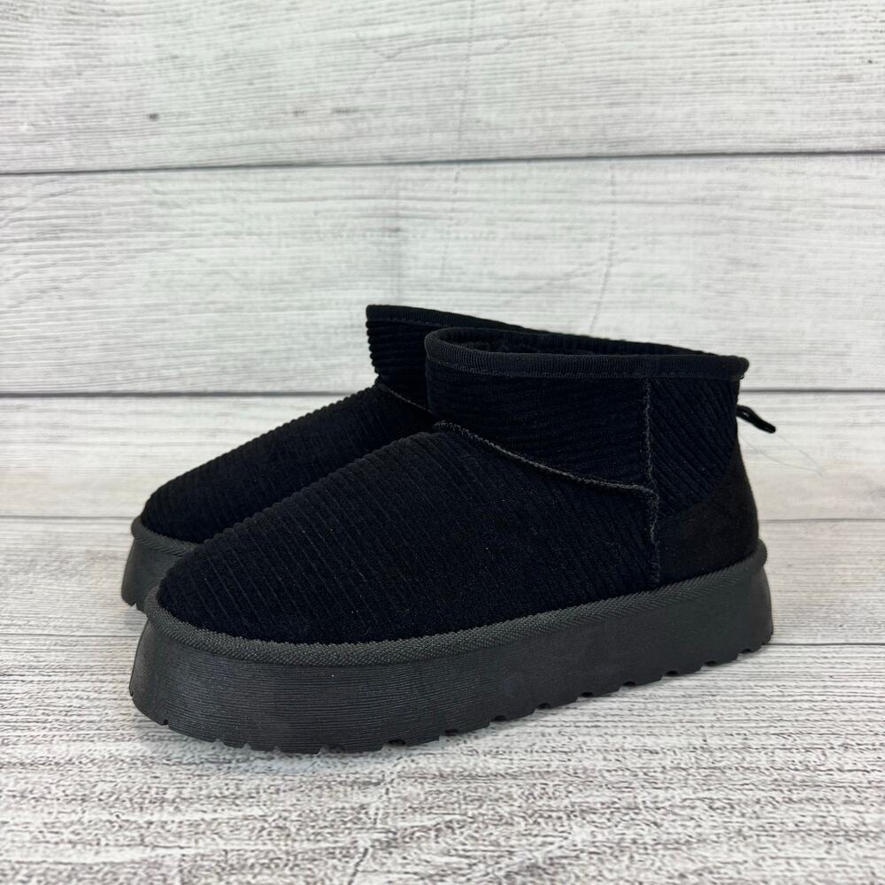 Dirty Laundry Women's Black Ribbed Sherpa Lined Booties Size 10